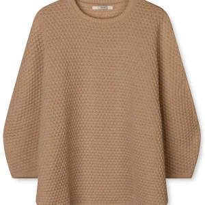 Sibin Linnebjerg Adi Poncho – Nougat
